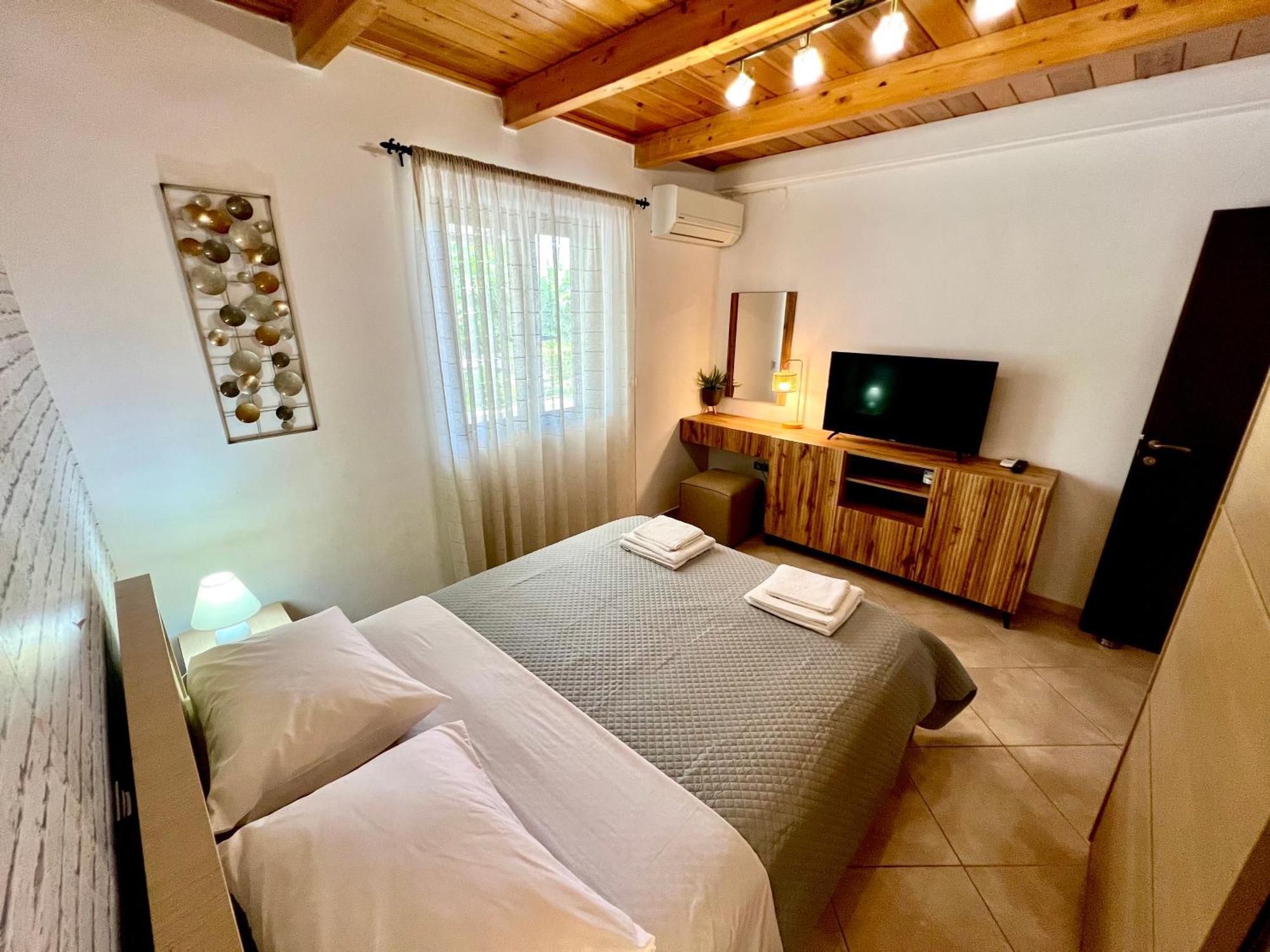 Rouga Paradise Resort Vónitsa Eksteriør bilde